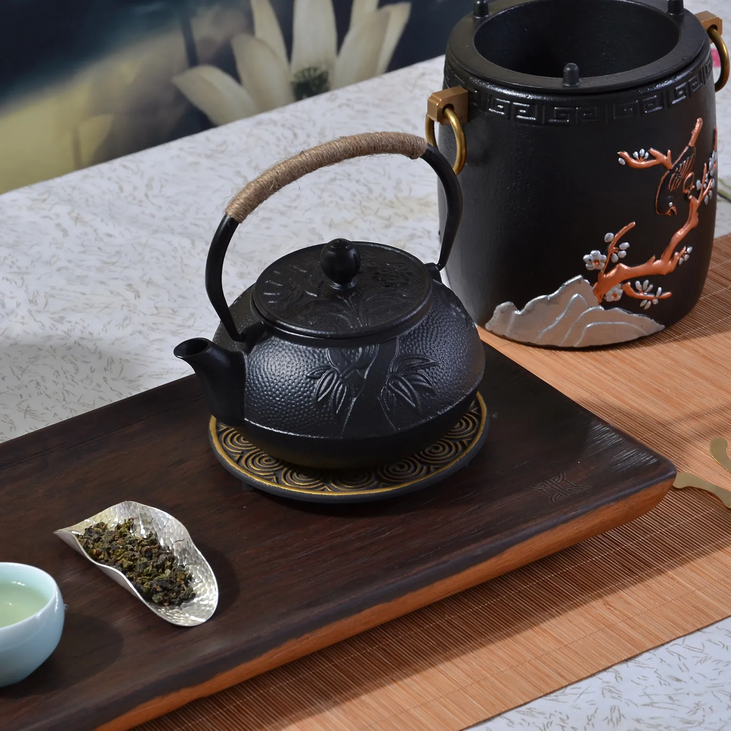 Japanese Cast Iron Teapot with - đánh giá và giá Cast Iron Tetsubin